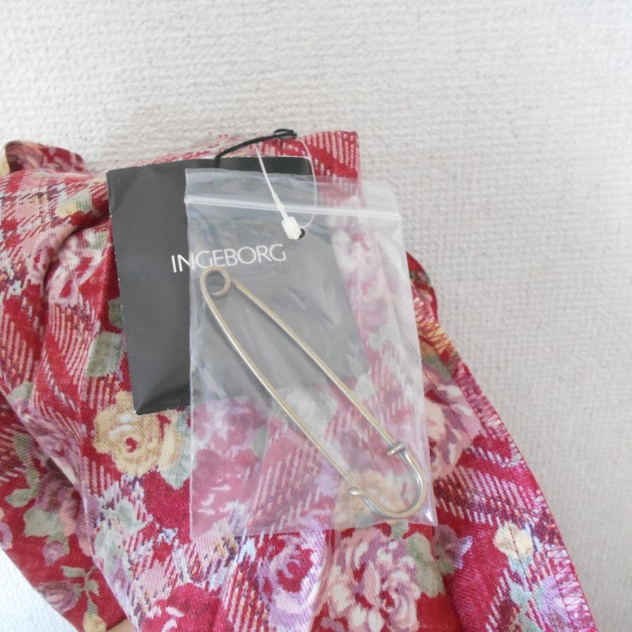INGEBORG インゲボルグ バック プリーツ 花柄 の 素敵 な 秋冬