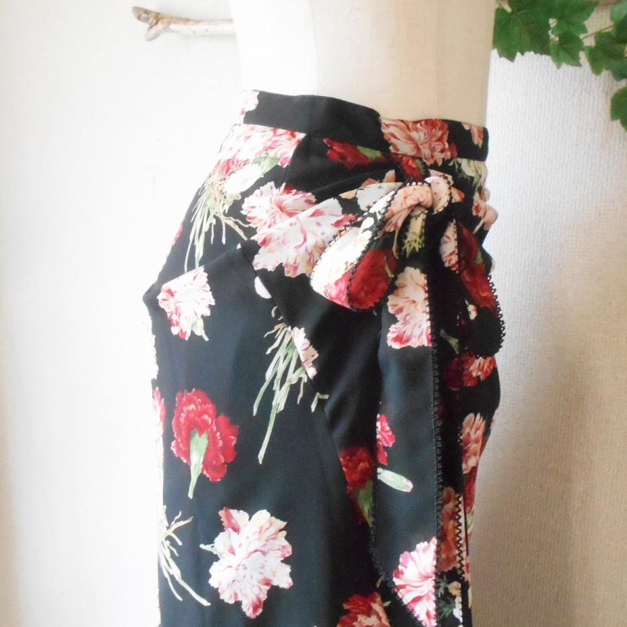 KANEKO ISAO 未使用 カネコイサオ カーネーション プリント たくし上げ  