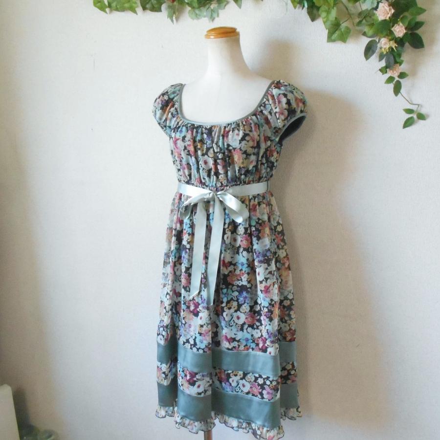 ✨貴重✨L‘EST ROSE レストローズ　花柄フリルミニワンピース L'EST ROSE（ひざ丈ワンピース）のフリマアイテム一覧