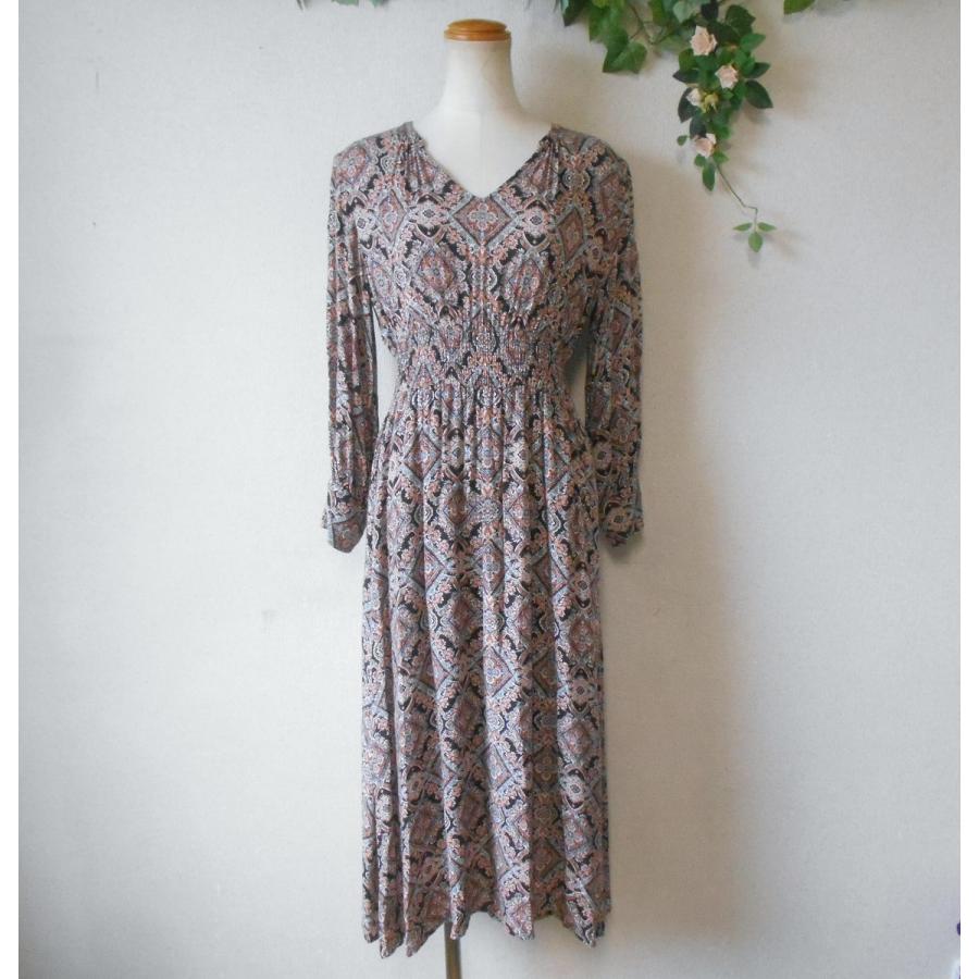 ナチュラルビューティーベーシック ノースリーブワンピース フラワー