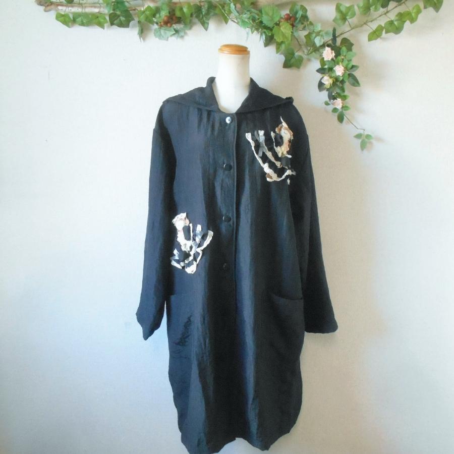 ピオニハウス コート レディース 薄手 フード付き お人形モチーフ  