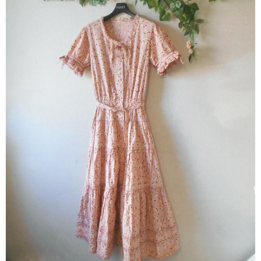 希少✨ピンクハウス　豪華ピンタックワンピース　ウエストベルト　赤　花柄 pink house ピンクハウスセットアップパッチワーク花柄ワンピース