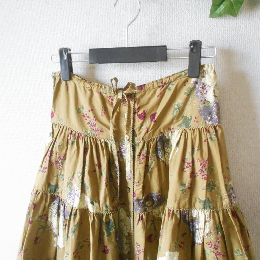 KANEKO ISAO カネコイサオ 蓮の花 フレア スカート 黒 KANEKO ISAO カネコイサオ 蓮の花 フレア スカート 黒