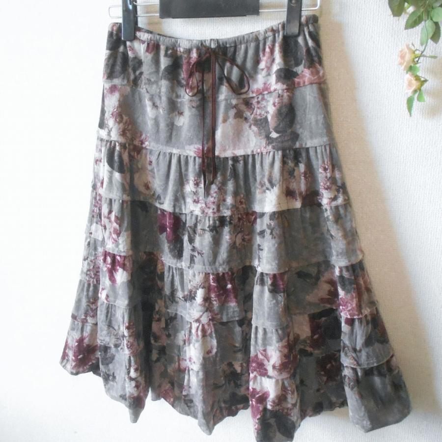 Lest Rose♡レストローズ デニムスカート L'EST ROSE（レストローズ） LEST ROSE スカート 2 ベロア 花柄