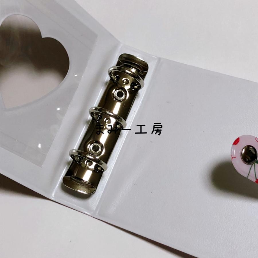 3穴バインダー コレクトブック 約11*23センチ（開いた状態