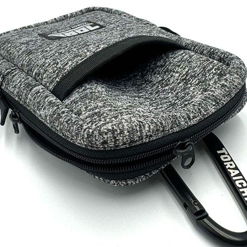 【希少品】 布袋寅泰 マルチケース カラビナ付き １点 ツアーグッズ Amazon.co.jp: 布袋寅泰 マルチケース カラビナ付き 1点 ツアー