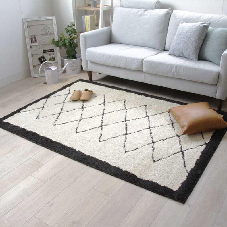 マナベインテリアハーツ カーペット ラグ 3畳 モロッカン ベニワレン