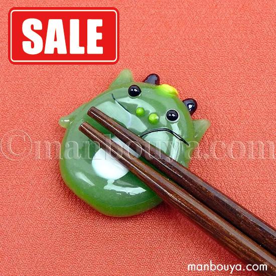 SALE 20％OFF 干支 辰 箸置き ガラス ミニチュア 正月 キッチン用品 は