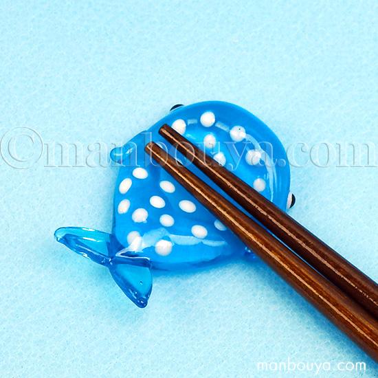 ジンベエザメ グッズ 箸置き ガラス 水族館 お土産 海の生き物