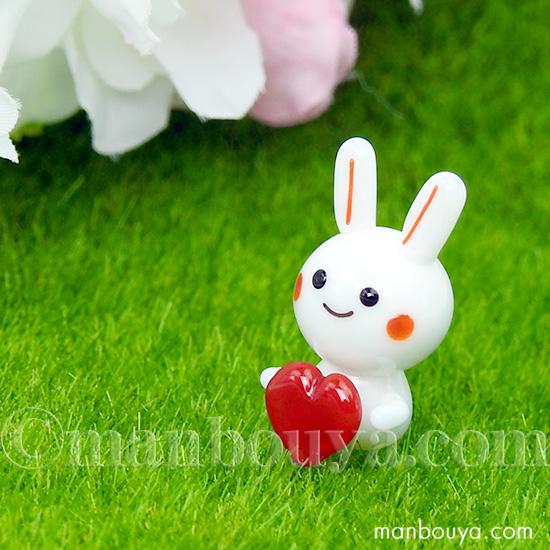 水色ウサギのテディベア　ヒマラヤ水晶お守りうさぎ 手づくりくみ うさぎと桜のお守りストラップ | うさぎセレクト