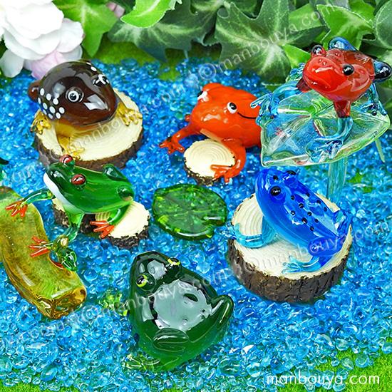 リアル カエル グッズ 置物 ガラス細工 ミニチュア 雑貨 イチゴ