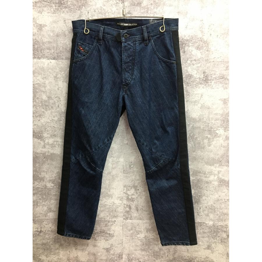 DIESEL（ディーゼル） KROOLEY ANGLE 立体裁断 デニムパンツ 245【4827 