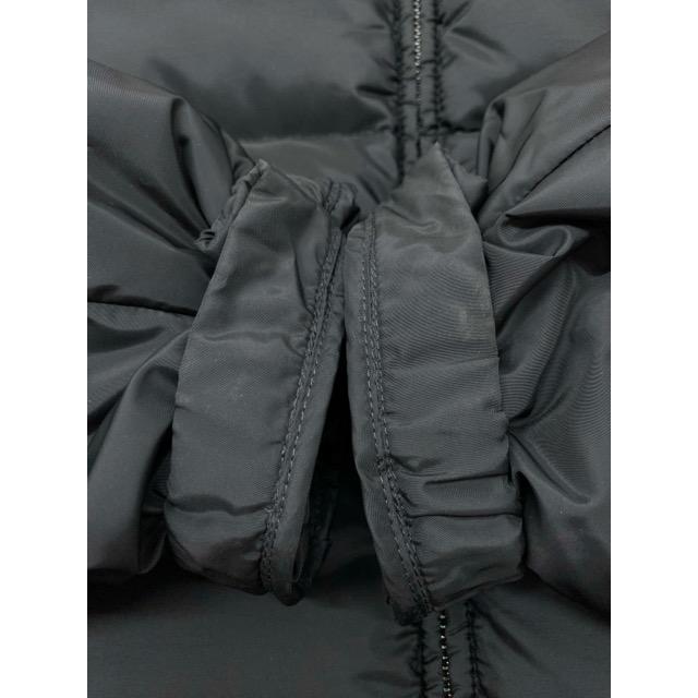 PRADA (プラダ) SGY091 R132 2022年製 三角プレート ダウン PRADA (プラダ) SGY091 R132 2022年製 三角プレート ダウン