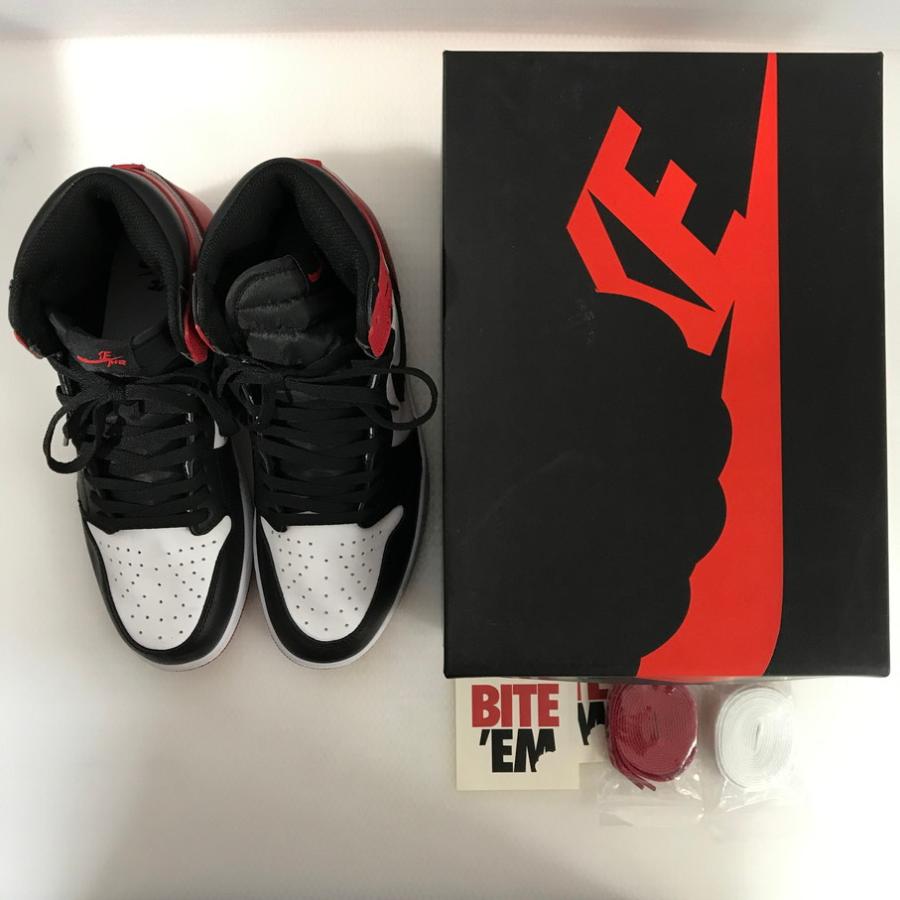 C*☆様 BITE'EM エラー　ジョーダン　1 レトロ ハイ OG シカゴ　赤 BITE 'EM ERROR JORDAN 1 RETRO HIGH OG BLACK TOE エラージョーダン