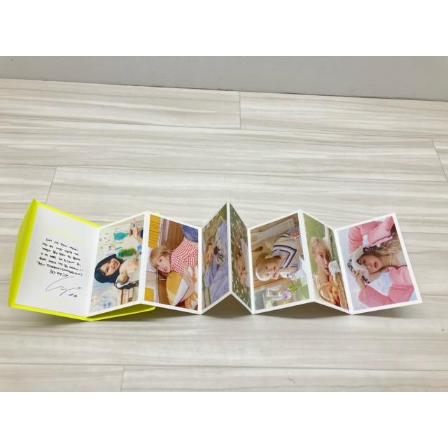 TWICE 1st PHOTOBOOK ＜Yes, I am Chaeyoung.＞＜Neon Lime Ver