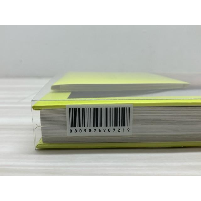 TWICE 1st PHOTOBOOK ＜Yes, I am Chaeyoung.＞＜Neon Lime Ver