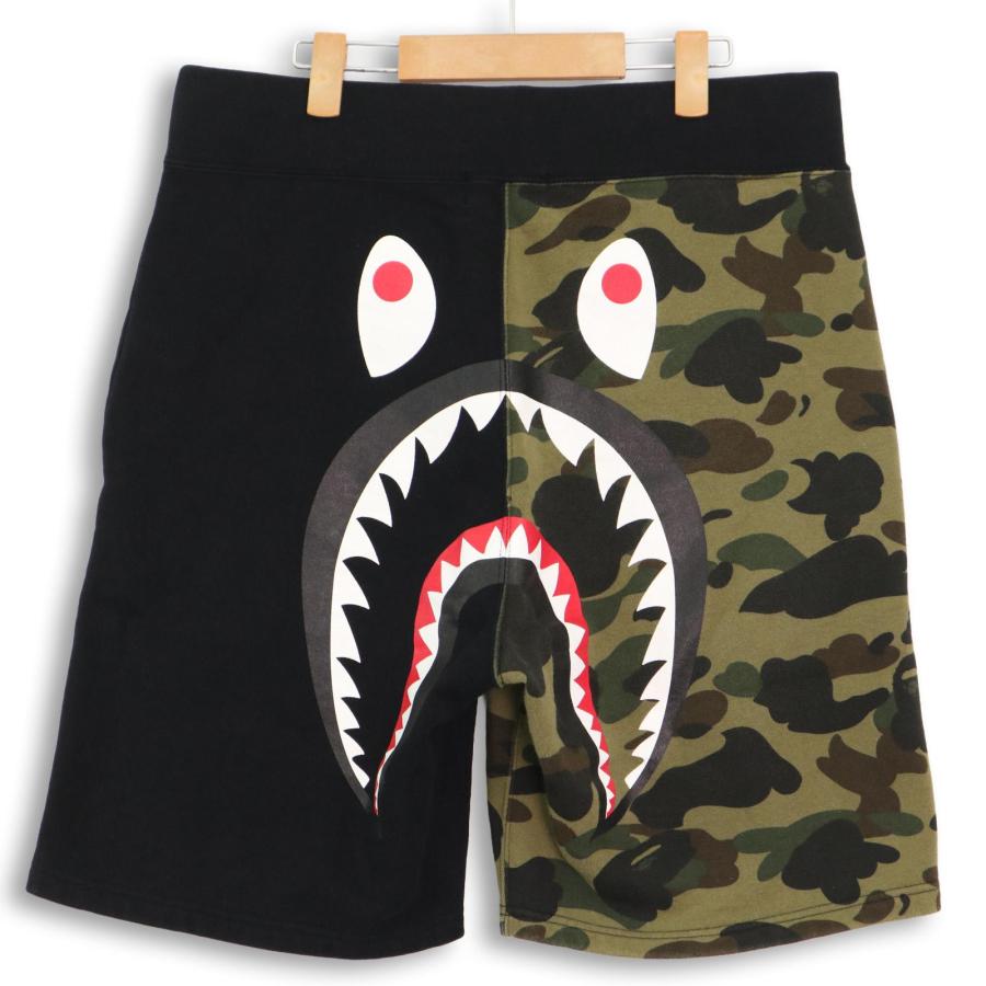 A BATHING APE/ア ベイシング エイプ 1ST CAMO BACK SHARK SWEAT SHORT