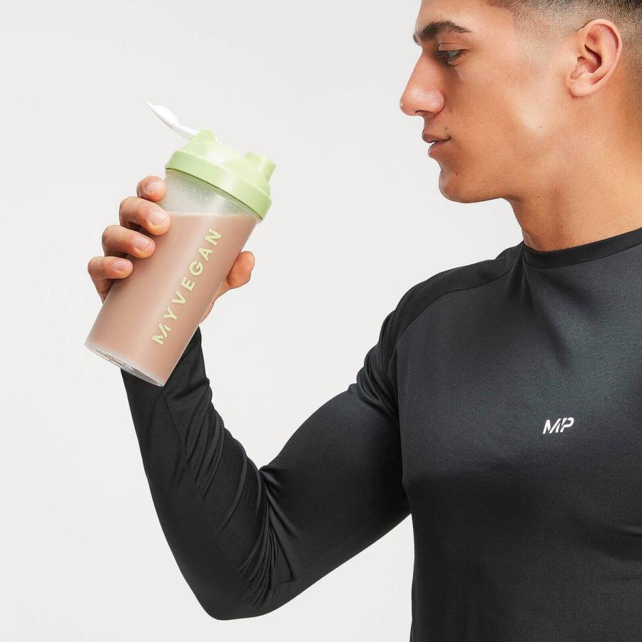 マイプロテイン　ミールリプレイスメントシェイク Amazon.co.jp: スマートシェイク ラージ 800ML（ブラック） マイ