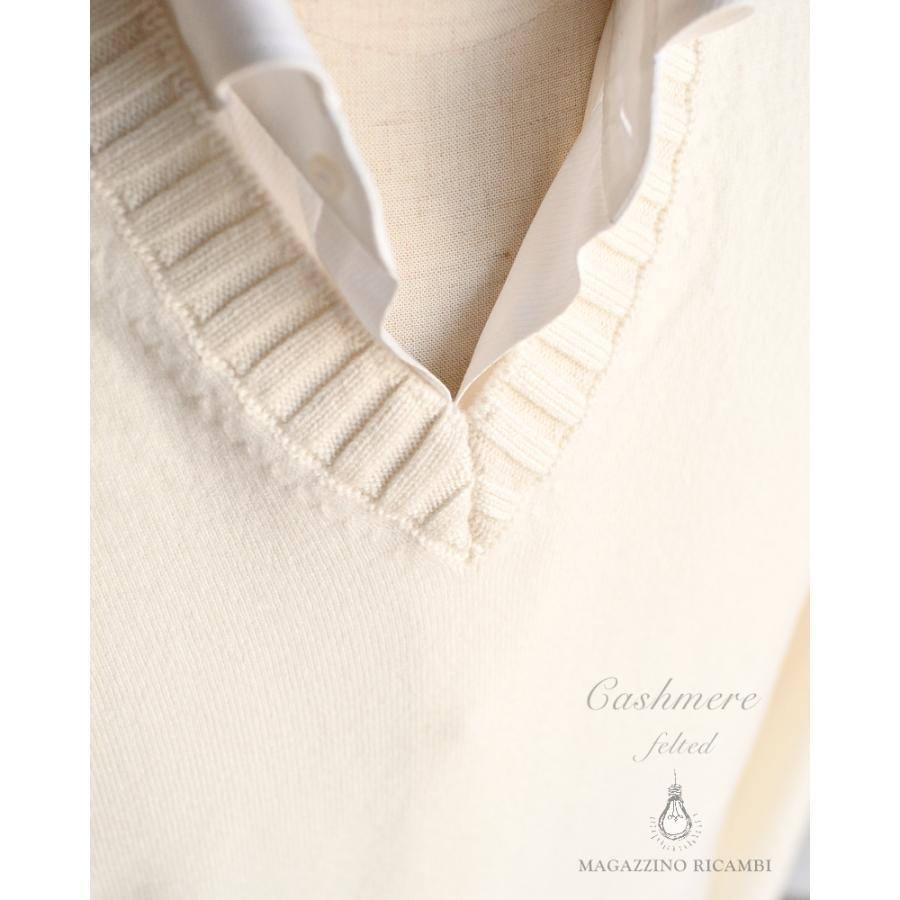 MAGAZZINO RICAMBI マガジーノ リカンビ ・カシミヤ フェルテッド Vネックニット ・art. 81 SCOLLO V FELTED ・col. Snow アイボリー ・イタリア製の画像