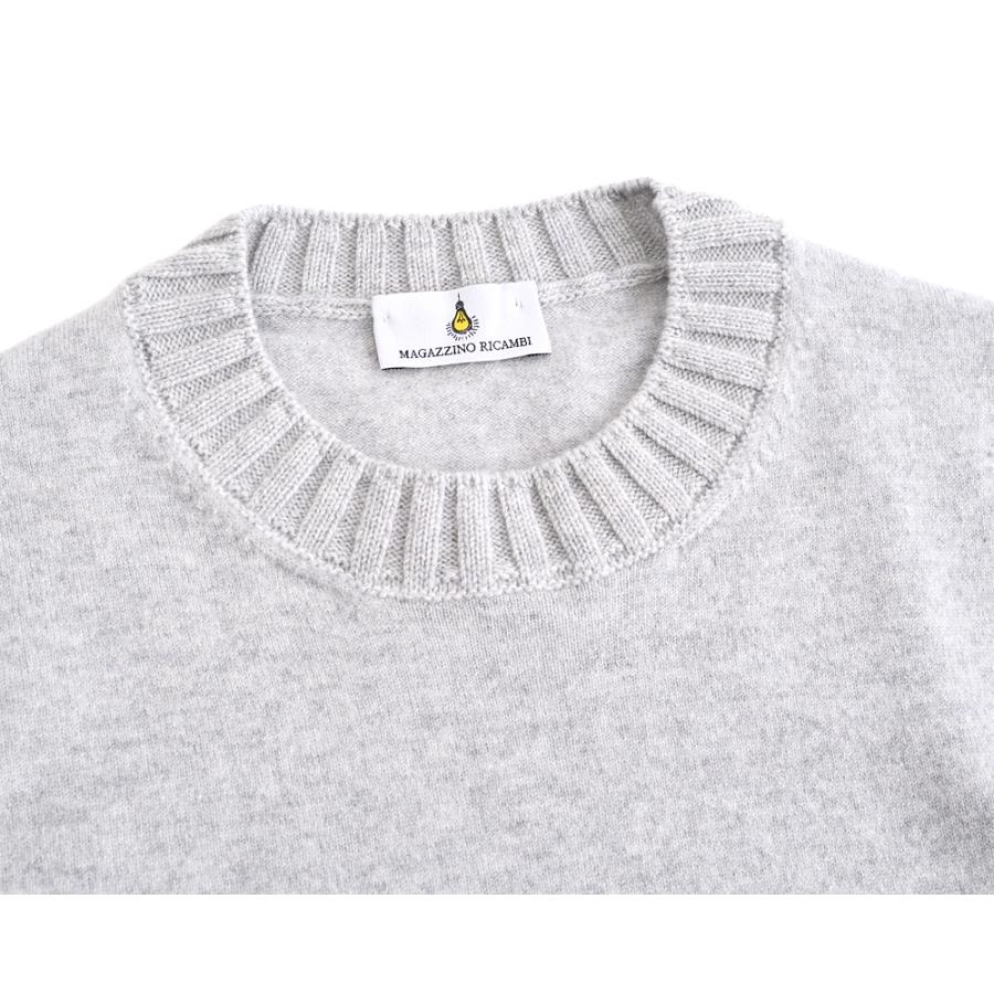 MAGAZZINO RICAMBI マガジーノ リカンビ ・カシミヤ フェルテッド クルーネックニット ・art. 81 GIROCOLLO FELTED ・col. Fog ライトグレーの画像