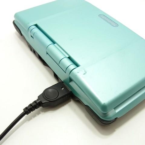 ゲームボーイアドバンスsp Gbasp ニンテンドーds 両対応 Usb充電ケーブル 2m 充電器 Cw 7gba まねきや 通販 Yahoo ショッピング