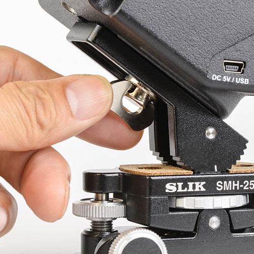 スリック SLIK SMH-250 微動方式押しねじ式の2軸微動雲台。高度補助ウェッジ付属 SMH-250の画像