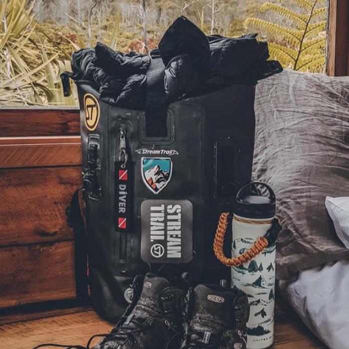 一誠　ストリームトレイル　バックパック　リュック　防水　限定バック STREAM TRAIL StreamTrail ストリームトレイル 防水バッグ DRY
