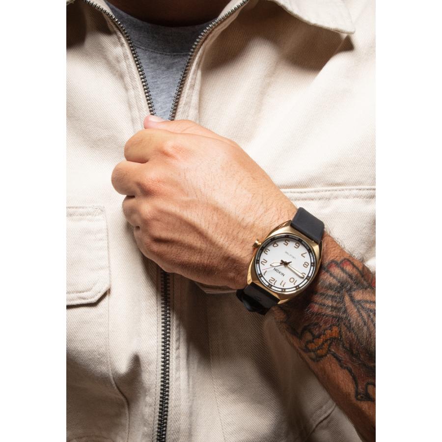 NIXON MULLET Light Gold White A1365 1809 wt nix a1365 1809 t2 Yahoo Yahoo