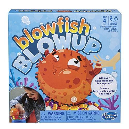可愛いクリスマスツリーやギフトが！ Hasbro E3255 アメリカ 英語 ボードゲーム Gaming Up and 4 Ages Kids for Game Blowup Blowfish ボードゲーム