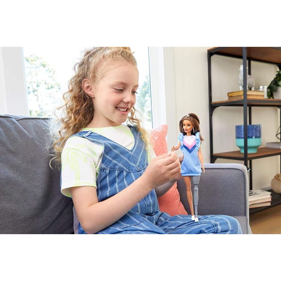 バービー Barbie ファッショニスタ ドール 義足着用 ブルネットの髪 ストライプとフリル袖のワン_1