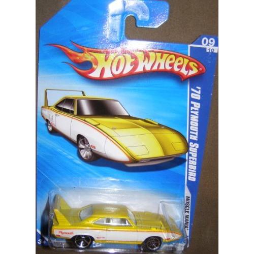 ホットウィール マテル ミニカー HDG52 Hot Wheels 2010 Muscle Mania 087/240 Yellow & White '70 Ply