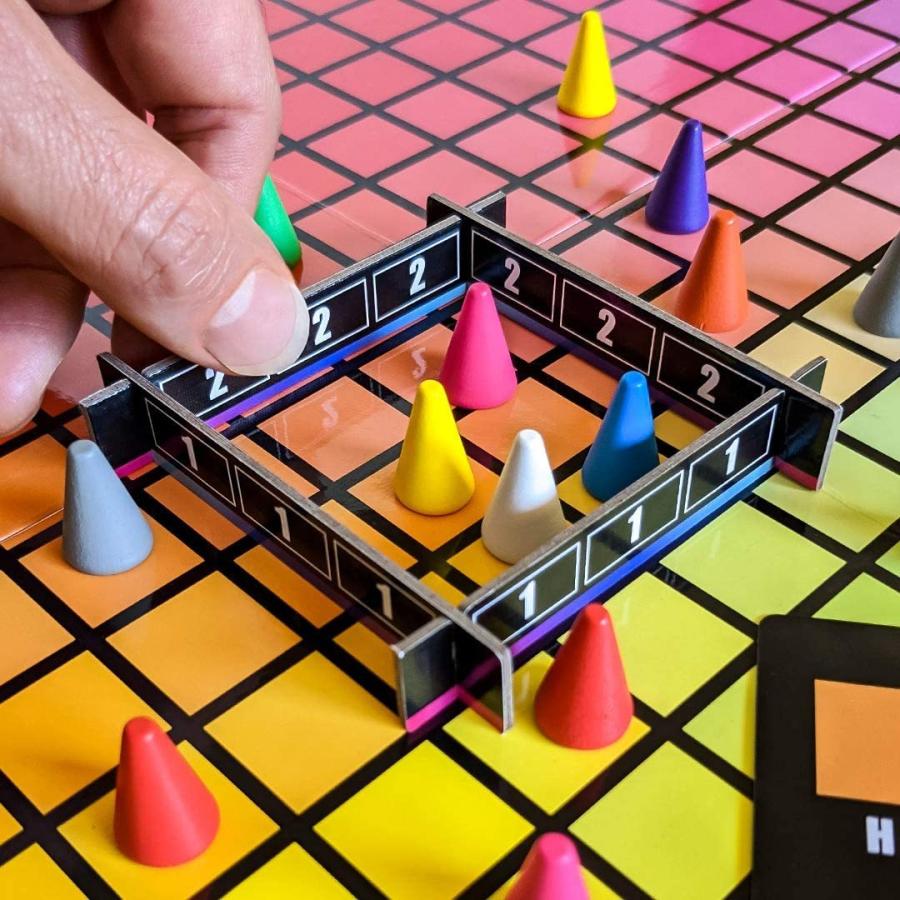 ボードゲーム 英語 アメリカ PA135-725-002000-04 HUES and CUES - Vibrant Color Guessing Board Game fの画像