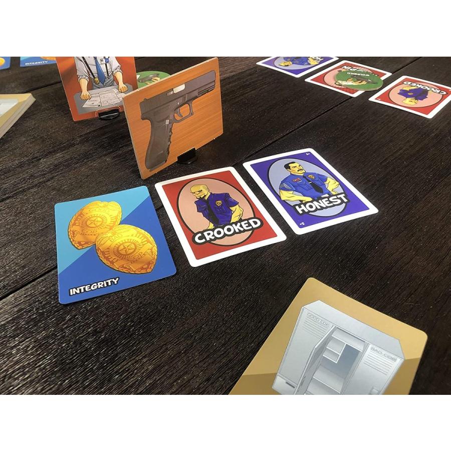 ボードゲーム 英語 アメリカ 0304OWG Pull the Pin Games Good Cop Bad Cop 3rd Edition_4