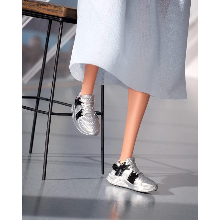 26【新品未使用】 バービー Barbie バービースタイルドール１ シフォンドレス、「レザー」ジャケット、クラシック 【IQY1348053142】(48113円)