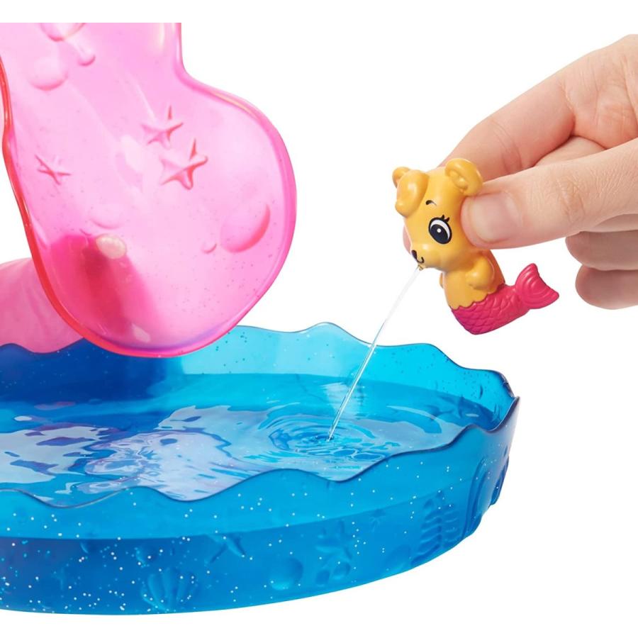 バービー バービー人形 HBW93 Barbie Dreamtopia Chelsea Water Lagoon Playset with Chelsea Doll (6 in Bの画像