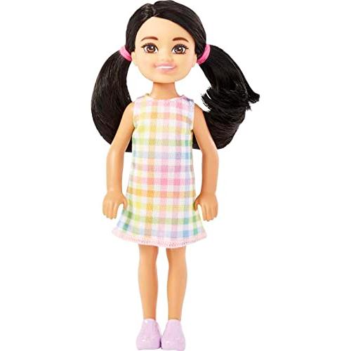 バービー バービー人形 HKD91 Barbie Chelsea Doll， Small Doll with Black Hair in Pigtails & Brown Eyes