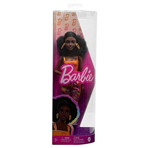 バービー バービー人形 HPF74 Barbie Fashionistas Doll #198， Petite with Curly Black Hair， Retro Flora