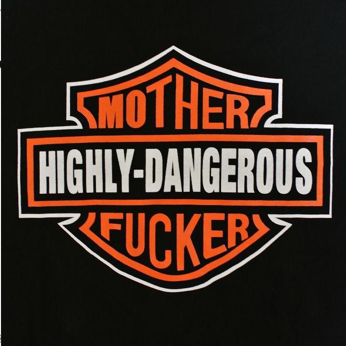 おもしろTシャツ『俺はクソッタレの超危険人物です。(笑)』MOTHER