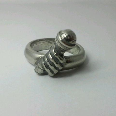 on the mic マイク握りしめデザインピューターリング 指輪音楽 ROCK