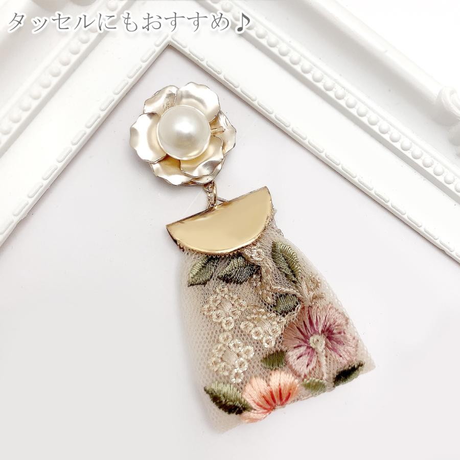 インド刺繍リボン ひし形スパンコールと花柄シアー刺繍リボン 幅35mm