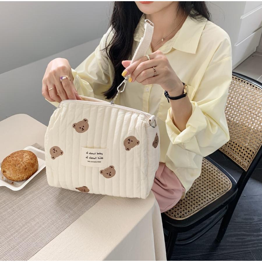おむつポーチ　お着替えポーチ　バッグ　韓国　可愛い　イブル　大容量　オリーブ　チューリップ　くま |  | 05