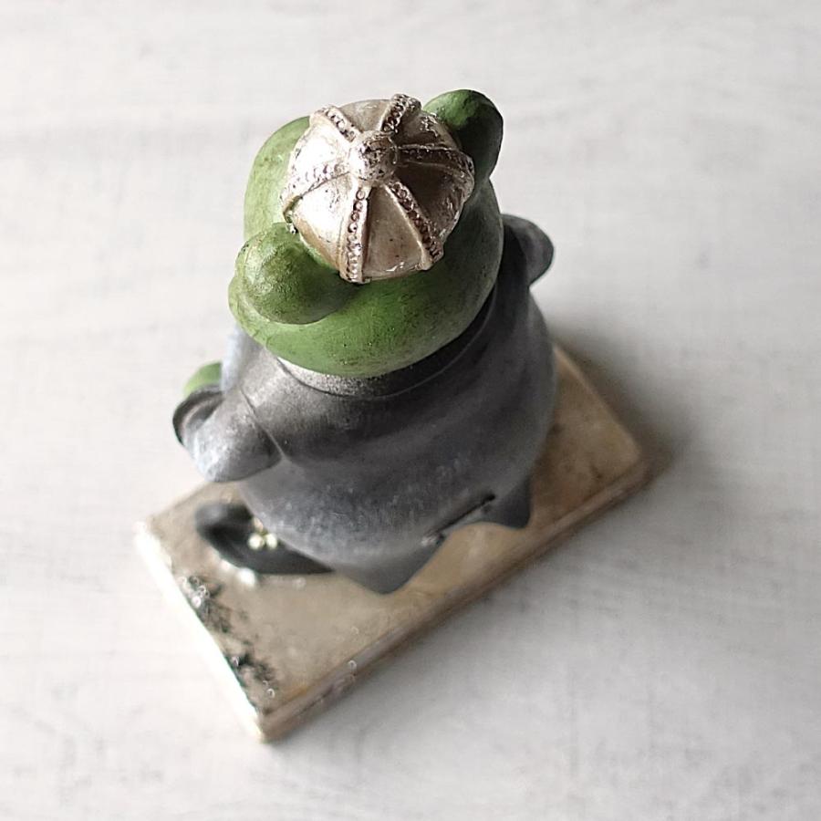 ジェントルマン 王様カエル 置物 オブジェ 蛙 かえる クラウン