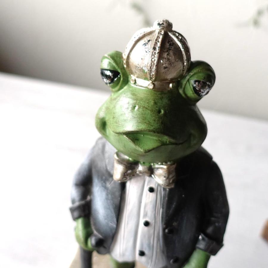 ジェントルマン 王様カエル 置物 オブジェ 蛙 かえる クラウン