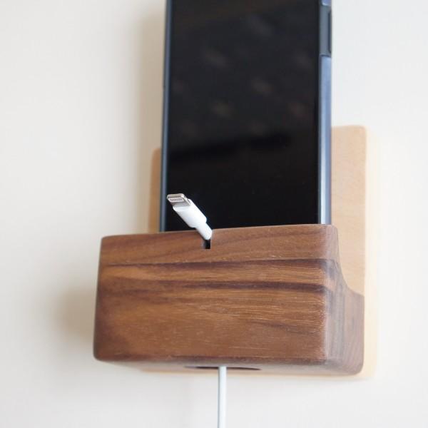 スマホスタンド 木製 Iphoneスタンド 携帯置き おしゃれ 壁掛け 充電しながら ウッドモバイルスタンド マグネット付き 無垢 ビーチ ウォルナット 天然木 Ghk Pl1til Wbol マンモスビレッジ Yahoo 店 通販 Yahoo ショッピング
