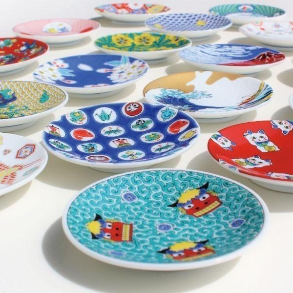 新品　九谷焼　12cm 縁起豆皿　青郊窯　梅 新品九谷焼12cm 縁起豆皿青郊窯梅