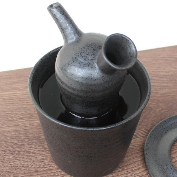 酒器 おしゃれ 冷酒 熱燗 徳利 ぐい呑み セット 蓋付き酒燗器 保温器 とっくり 温燗 おちょこ お猪口 日本酒 1 6合 日本製 美濃焼 ブラック 黒 Hutatuki Syukanki Set Bk マンモスビレッジ Yahoo 店 通販 Yahoo ショッピング