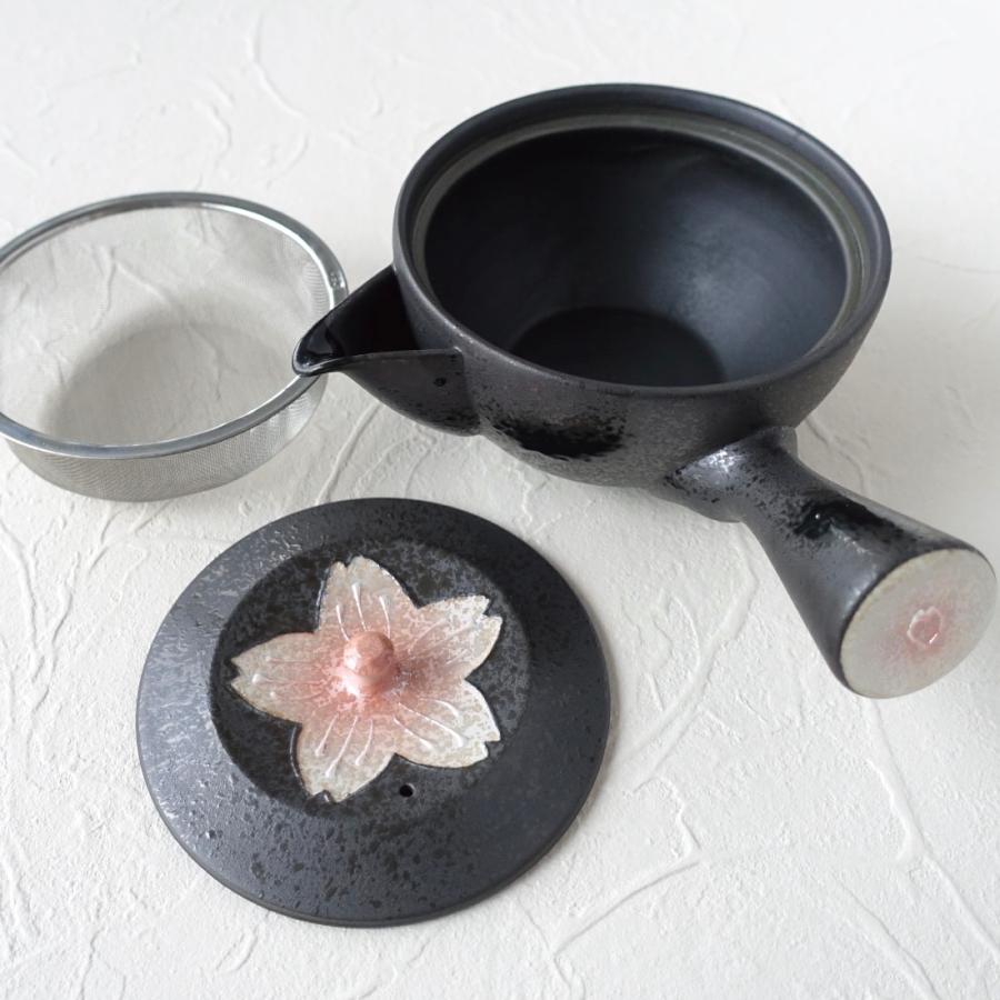 急須 キレがいい 波佐見焼 さくら 桜 おしゃれ 日本製 洗いやすい きゅうす お茶 かわいい 茶こし付き 茶器 陶器 ギフト 贈り物 プレゼント ピンク 黒 ブラック_6