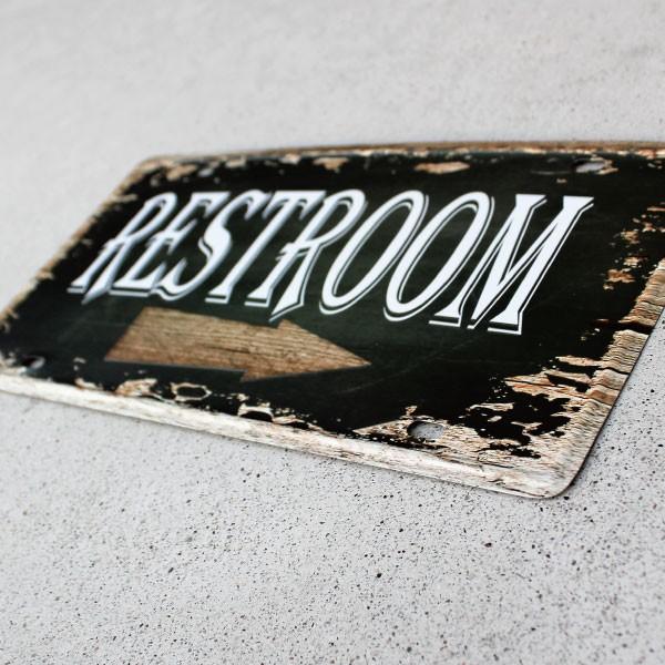 ブリキ看板 RESTROOM トイレ 壁飾り アメリカンビンテージ 壁付け