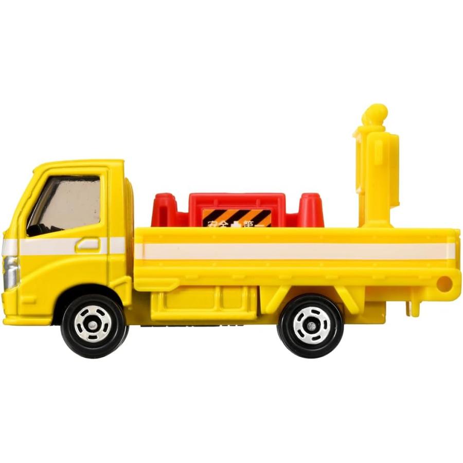 トミカ No.82 道路保安用品運搬トラック (タカラトミー ミニカー