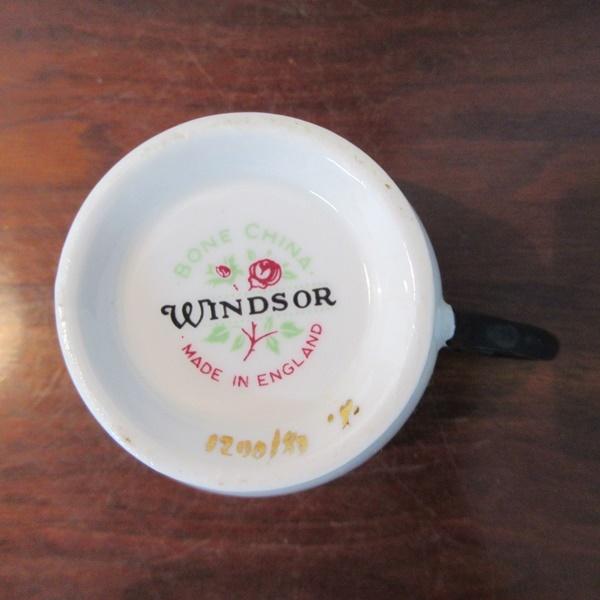 イギリス製 ウィンザー陶器 カップ＆ソーサー 茶器 ティーカップ